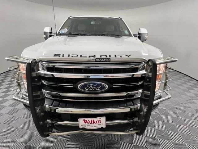 Used 2022 White Ford Lariat image 2