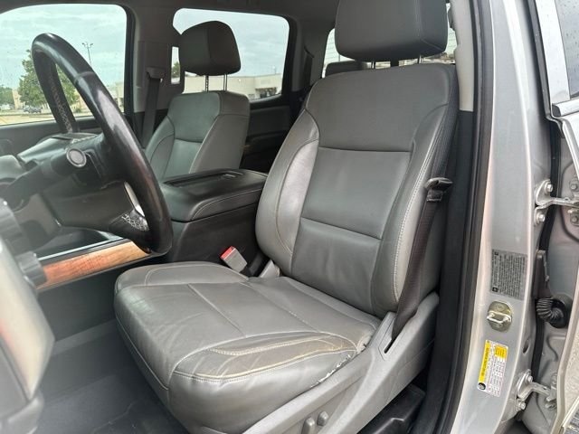 Used 2019 Silver Chevrolet LTZ image 17