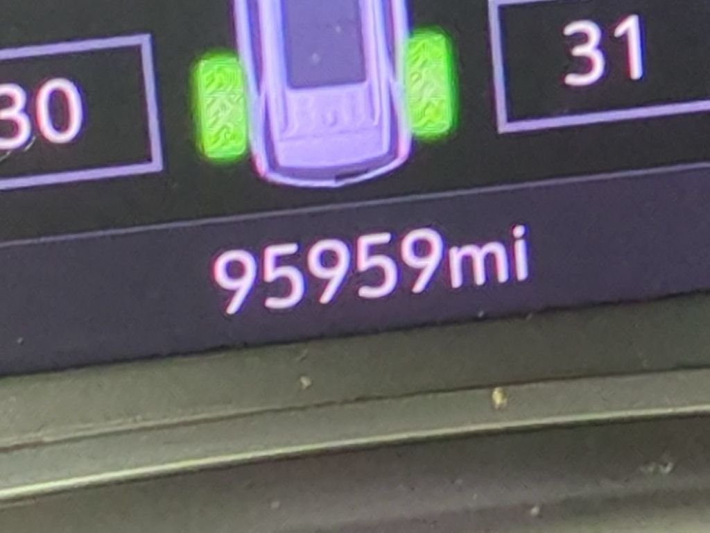 Used 2019 Beige Chevrolet Premier image 37