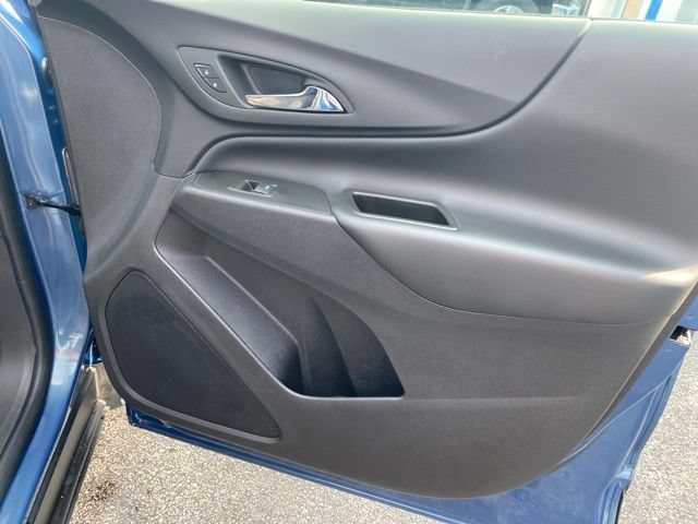 Used 2024 Lakeshore Blue Metallic Chevrolet LT image 37