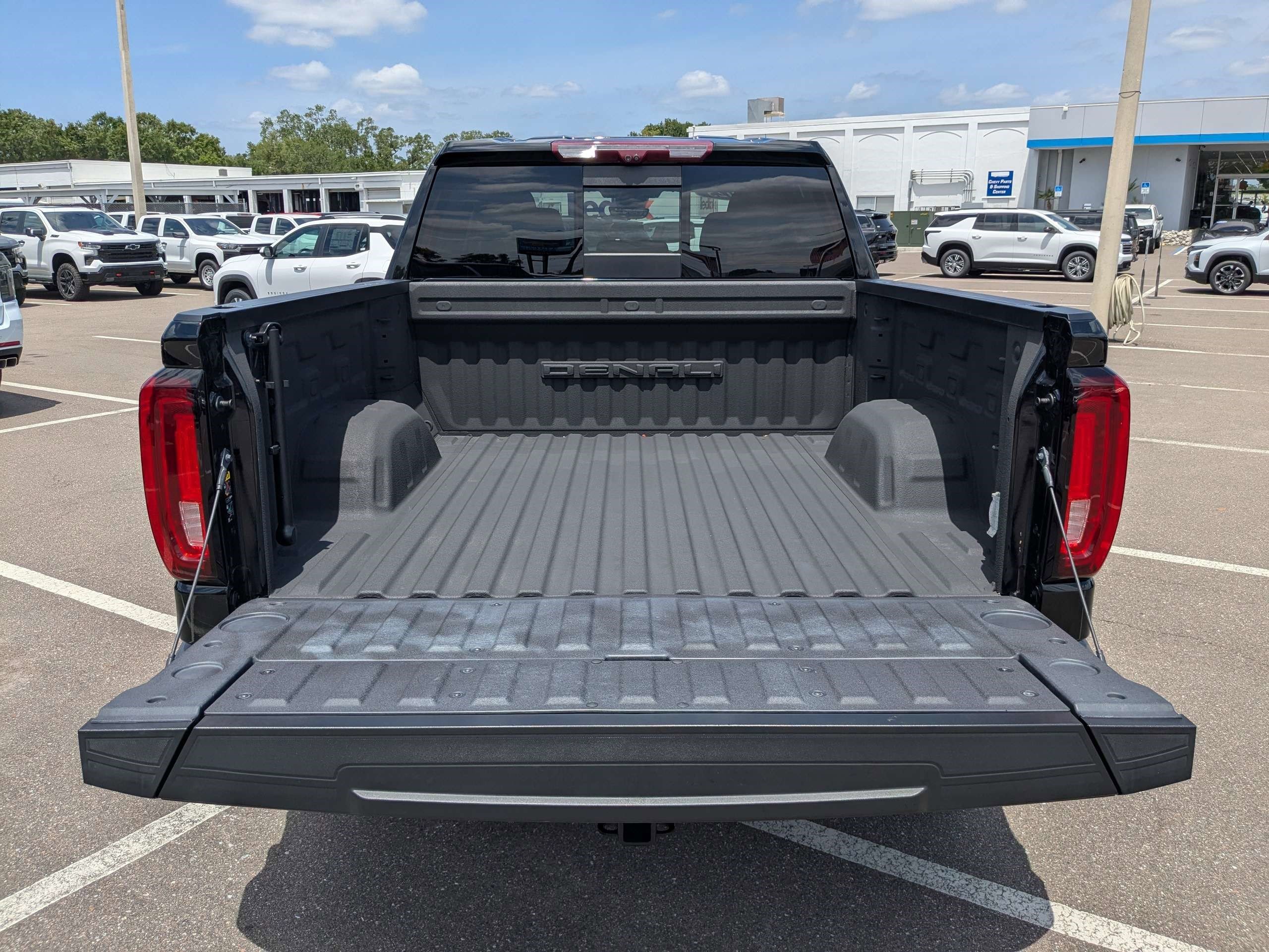 Used 2023 Onyx Black GMC Denali image 12