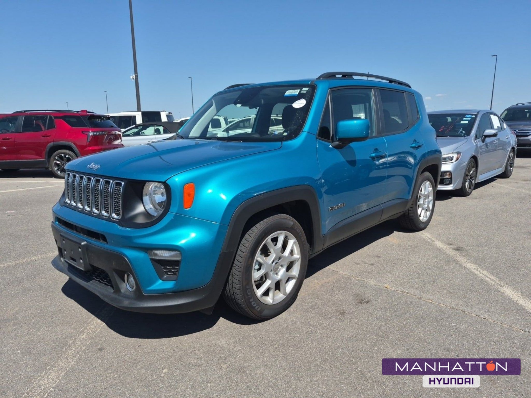 Used 2021 Bikini Metallic Clearcoat Jeep Latitude image 1