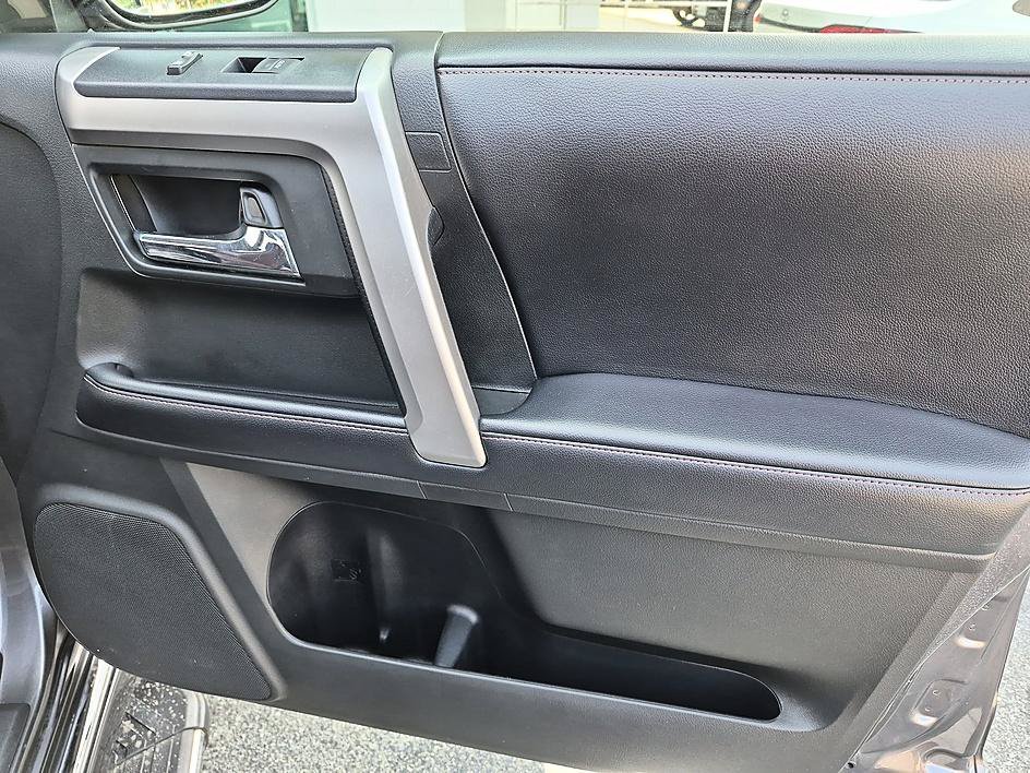 Used 2018 Magnetic Gray Metallic Toyota Limited image 34