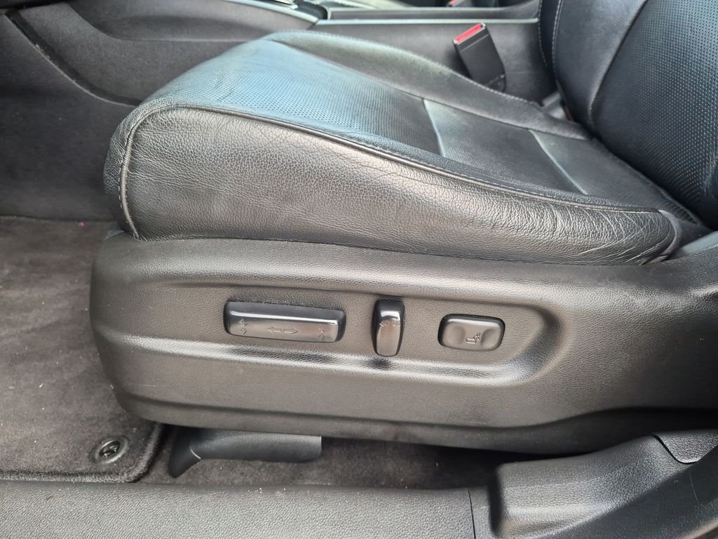 Used 2017  Honda Elite image 18