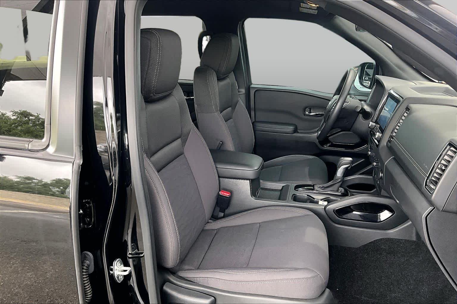 Used 2023 Super Black Nissan SV image 9