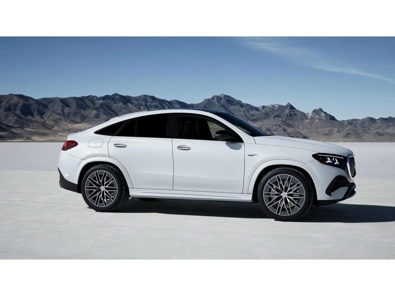 New 2027 MANUFAKTUR Moonlight White Metallic Mercedes-Benz AMG® GLE 53e 4MATIC+ Coupe image 14