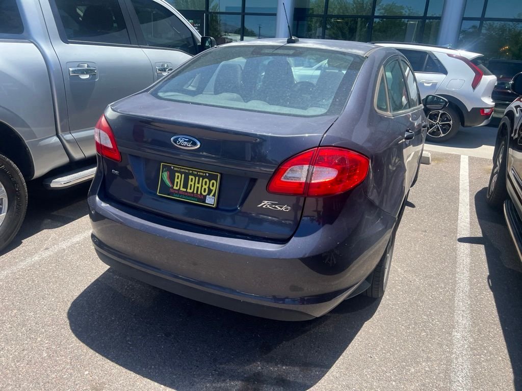 Used 2013 Purple Ford SE image 10