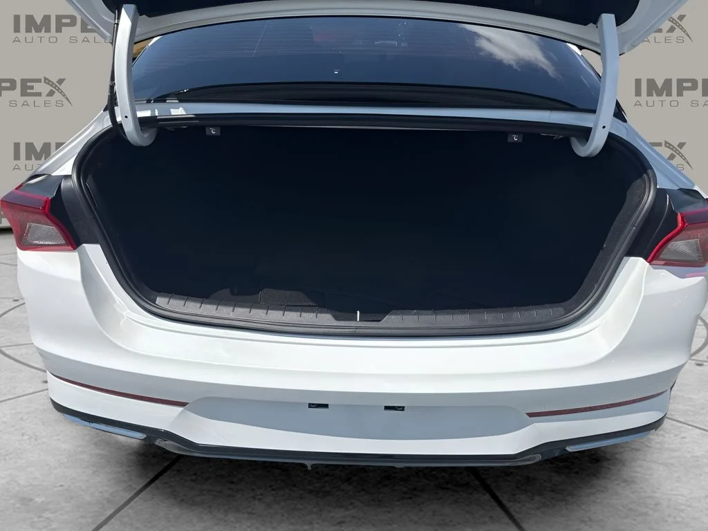 Used 2024 White Kia GT-Line image 28