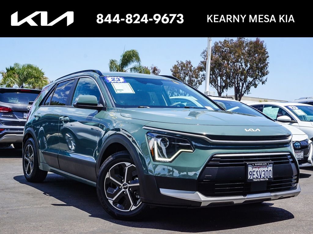 Certified Used 2023 Green Kia EX image 1