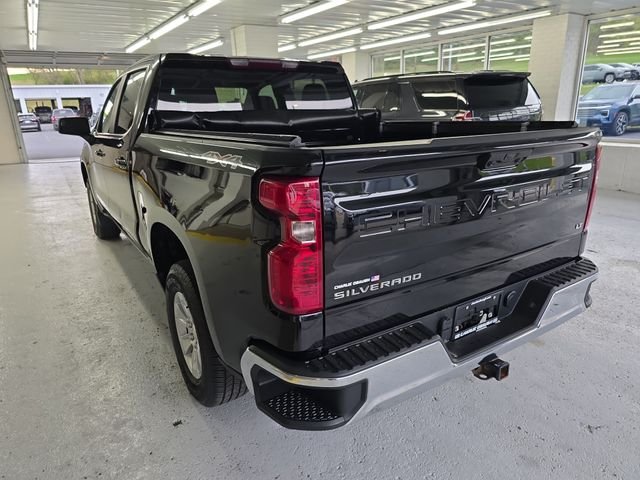 Used 2022 Black Chevrolet LT image 3