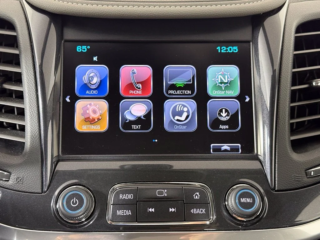 Used 2019 CAJUN RED TINTCOAT Chevrolet LT image 3