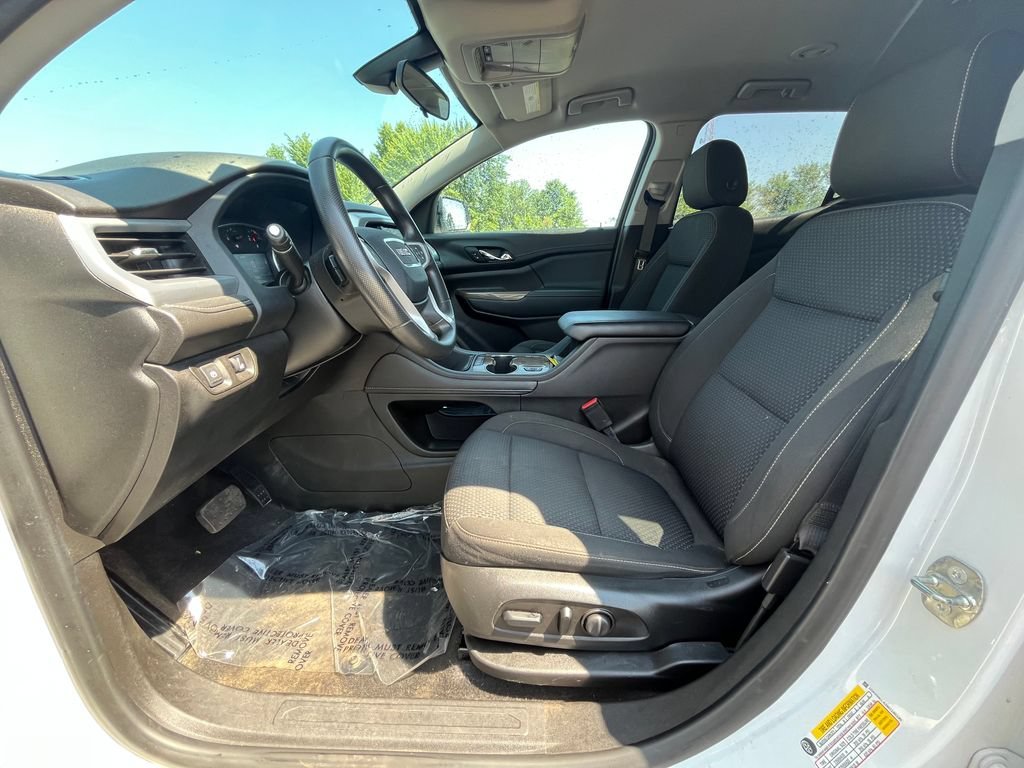 2021 GMC Acadia SLE - Photo 9