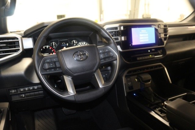 2026 Toyota Tundra SR5 - Photo 6