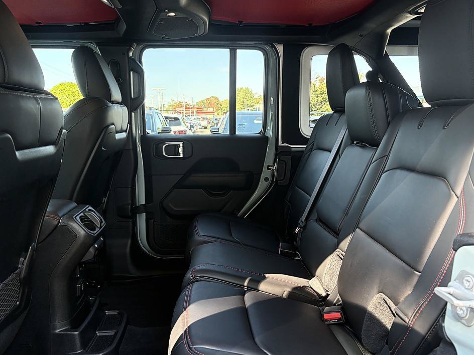 Used 2024 Earl Clearcoat Jeep Rubicon X image 10