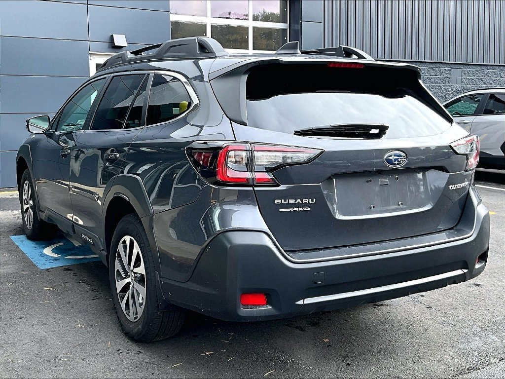 Used 2025 Gray Subaru Premium image 6