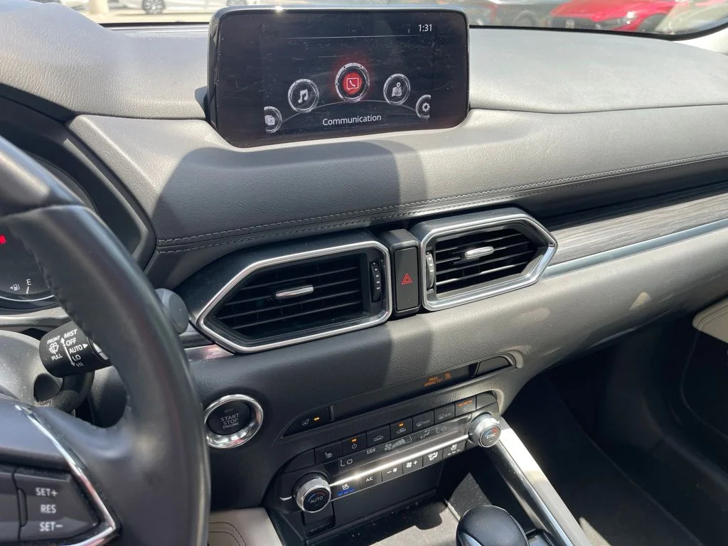 Used 2019 Snowflake White Pearl Mica Mazda Grand Touring image 6