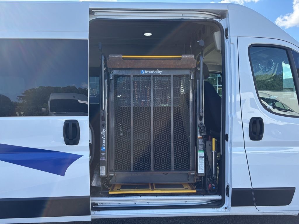 Used 2019 White Ram High Roof image 28