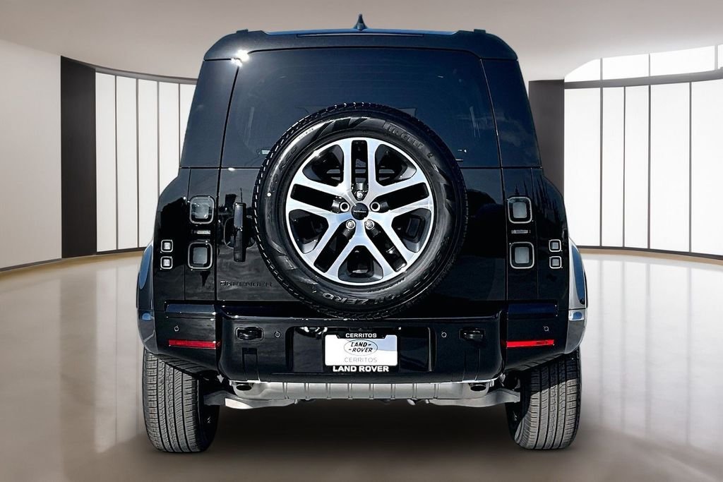 New 2026  Land Rover X-Dynamic SE image 4