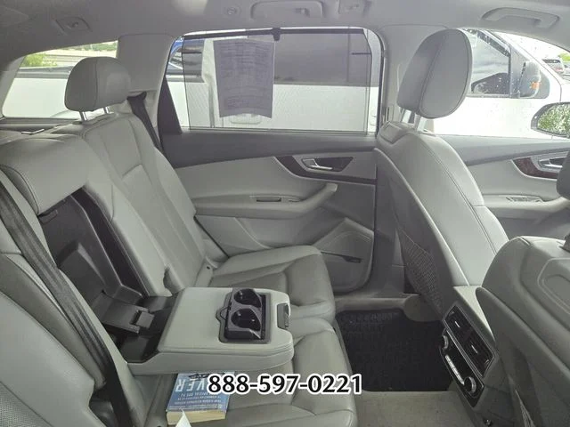 Used 2019  Audi  image 7