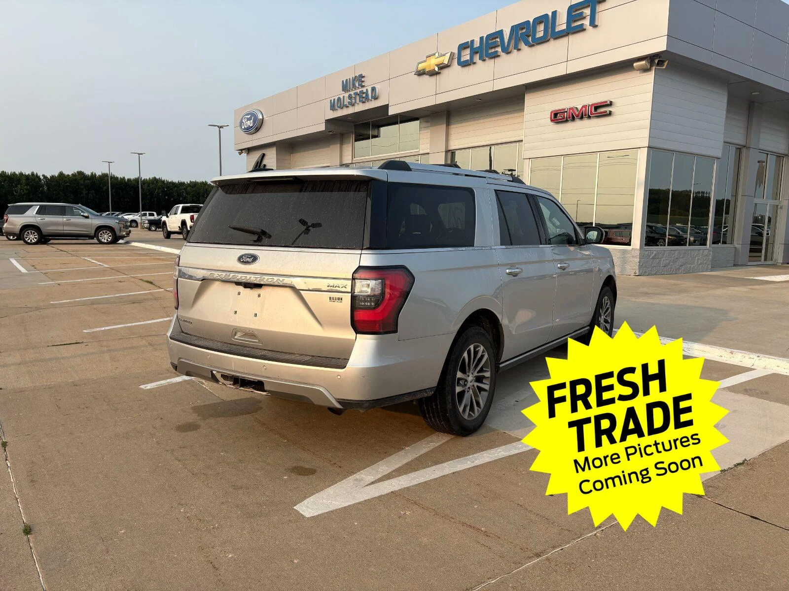 Used 2018 Ingot Silver Ford Limited image 3