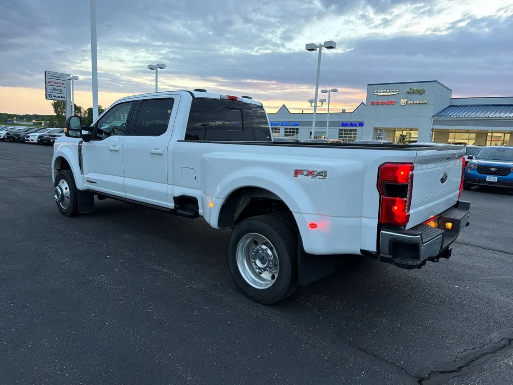 Used 2024 White Ford Lariat image 3