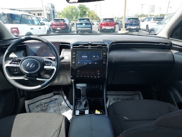 Used 2024 Silver Hyundai SEL image 15