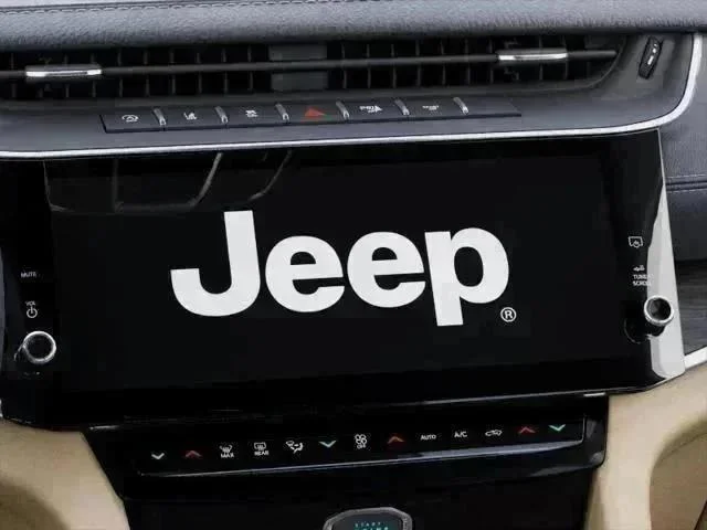 New 2027 Bright White Clear-Coat Paint Jeep Limited image 22
