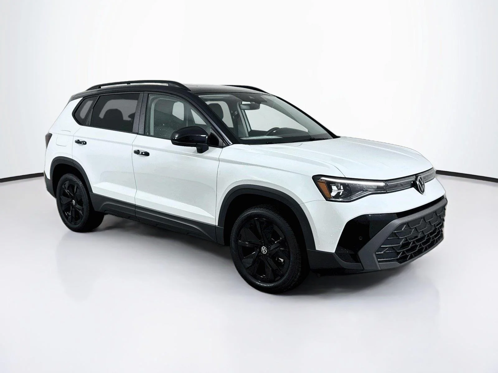 New 2027 Pure White w/Deep Black Roof Volkswagen SE Black image 6