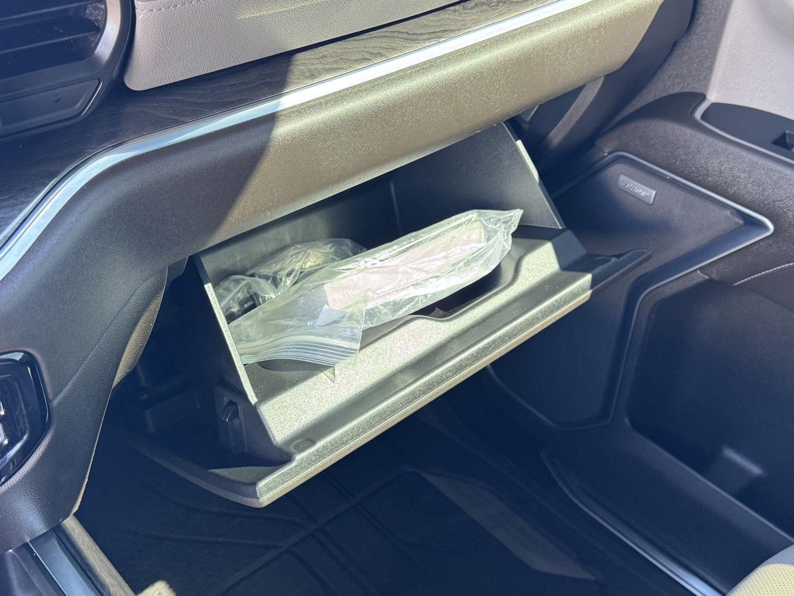 2022 Chevrolet Silverado 1500 LTZ - Photo 32