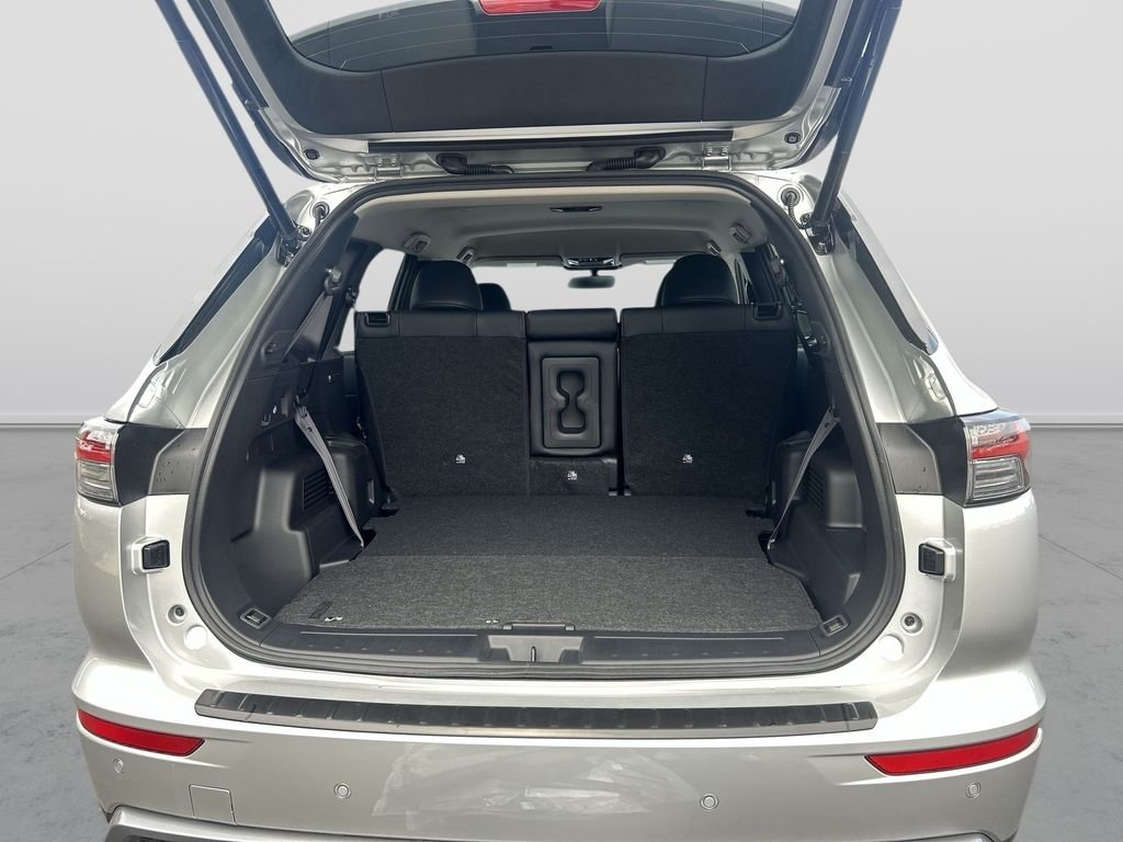 2026 Mitsubishi Outlander SE - Photo 35