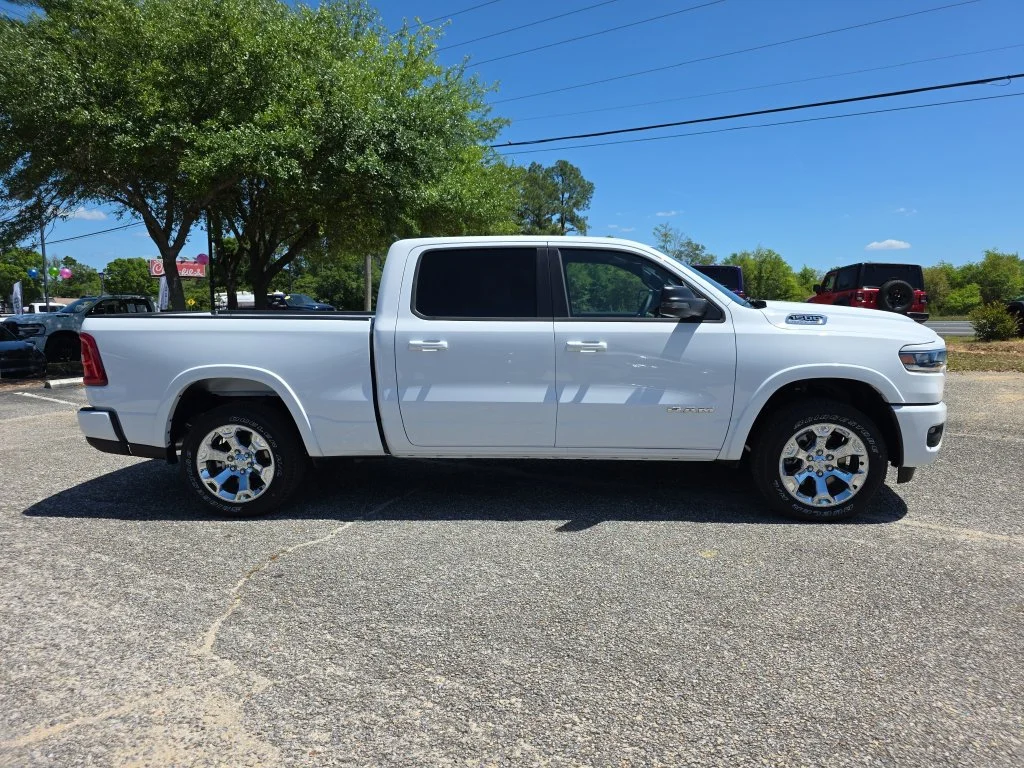 New 2026 Bright White Clear-Coat Exterior Paint RAM Big Horn/Lone Star image 3