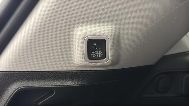 Used 2022 Midnight Sky Jeep 4xe image 25