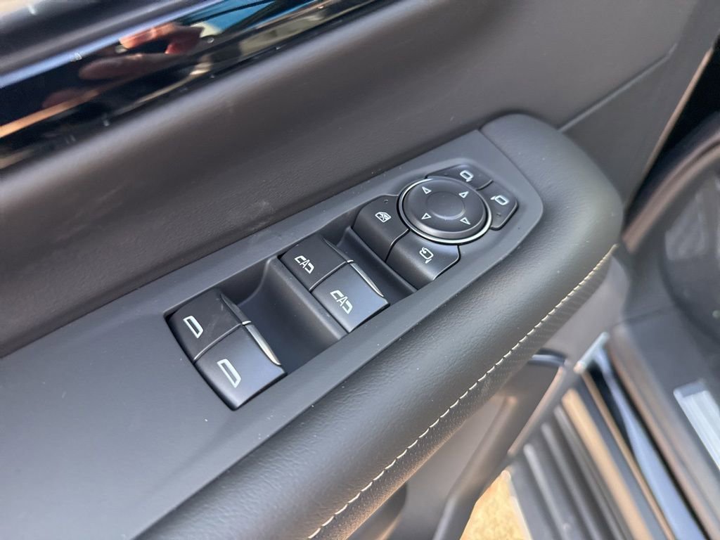 2026 Chevrolet Suburban Premier - Photo 21