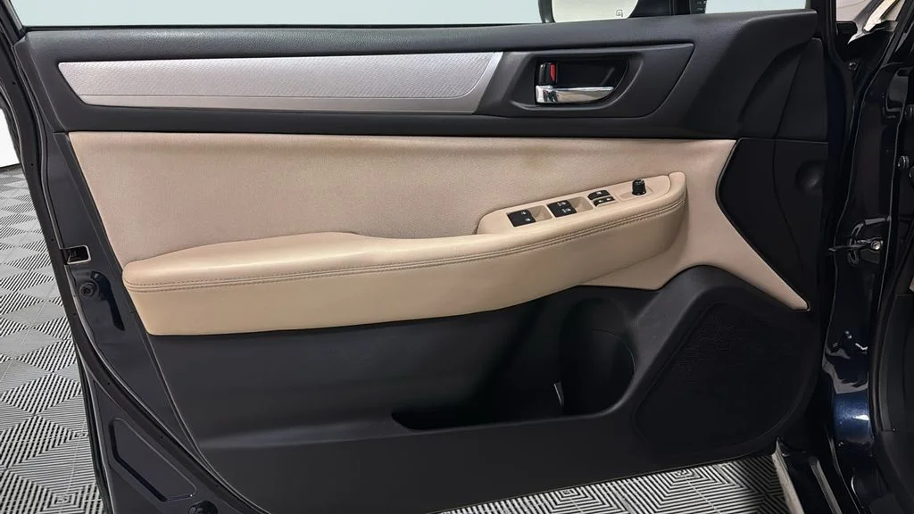 Used 2018 Blue Subaru 2.5i image 16