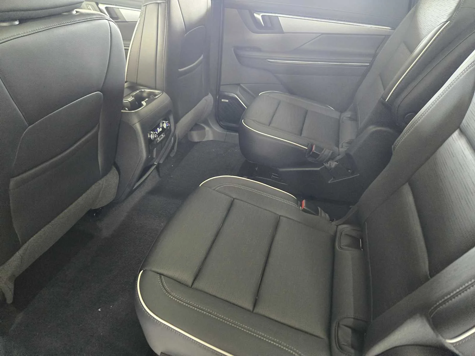 2026 Buick Enclave Sport Touring - Photo 20