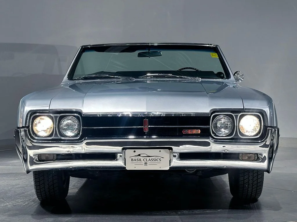 Used 1966 Silver Oldsmobile  image 21