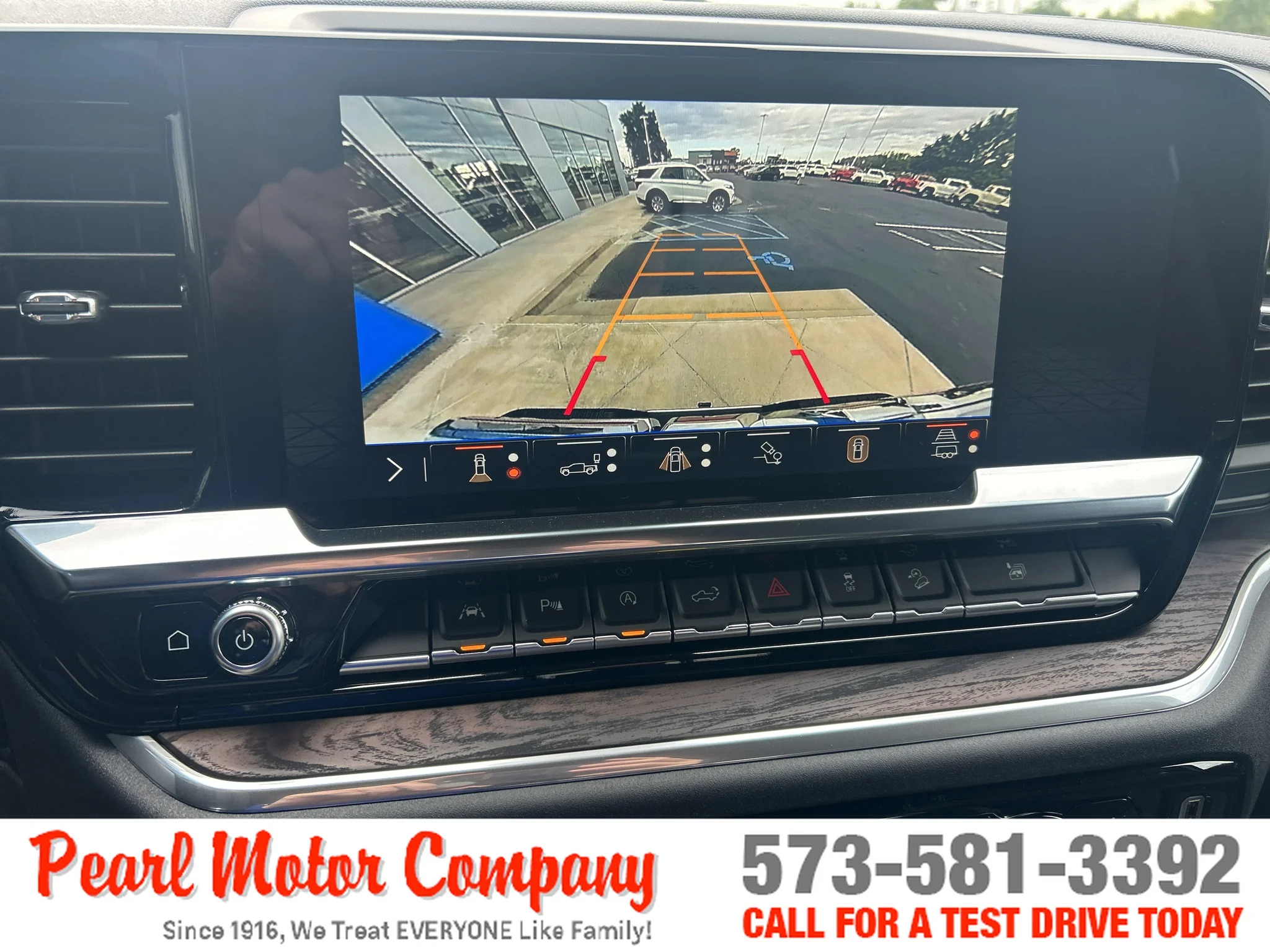 2026 GMC Sierra 1500 SLT - Photo 18
