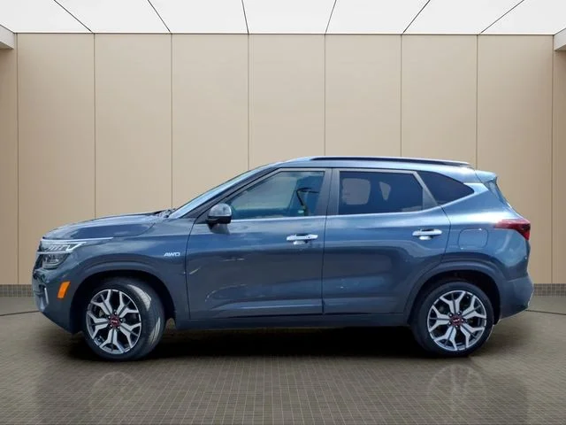 Used 2022 Gray Kia SX image 14