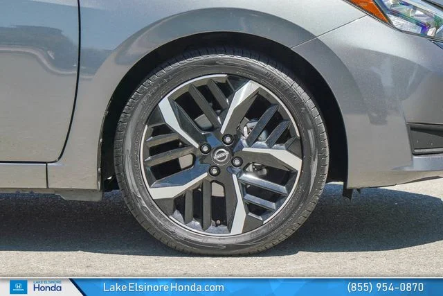 Used 2024 Gun Metallic Nissan 1.6 SR image 9