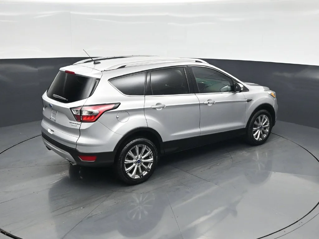 Used 2017 Silver Ford Titanium image 38