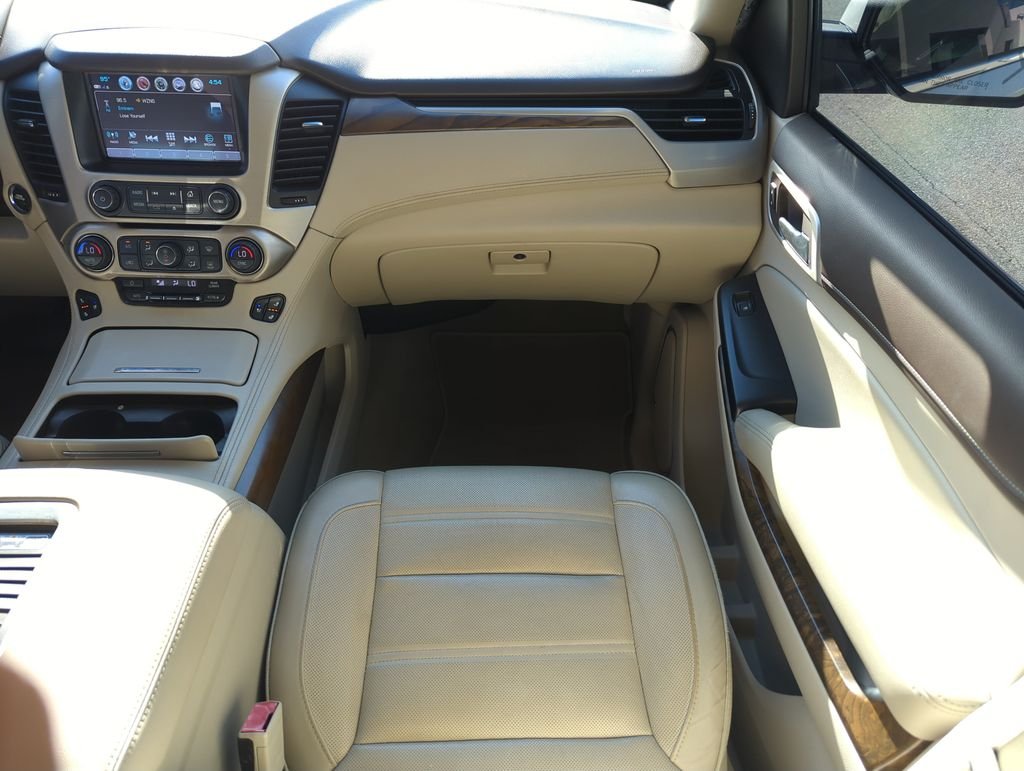 Used 2019 White GMC Denali image 15