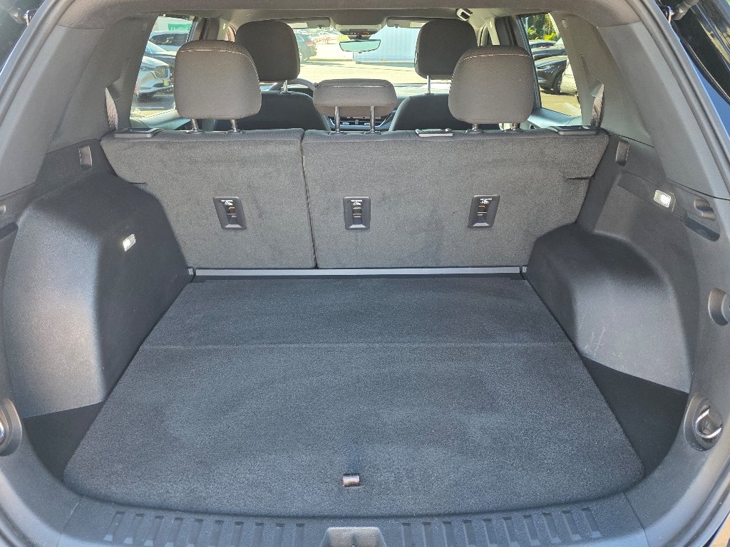 Certified Used 2025 Mosaic Black Metallic Chevrolet LT image 4