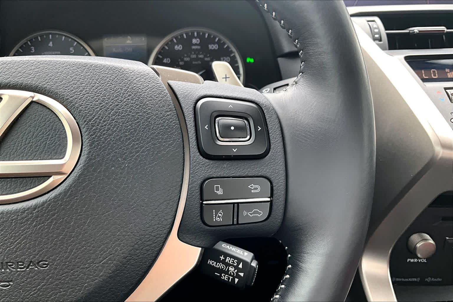 Used 2020 Eminent White Pearl Lexus  image 23
