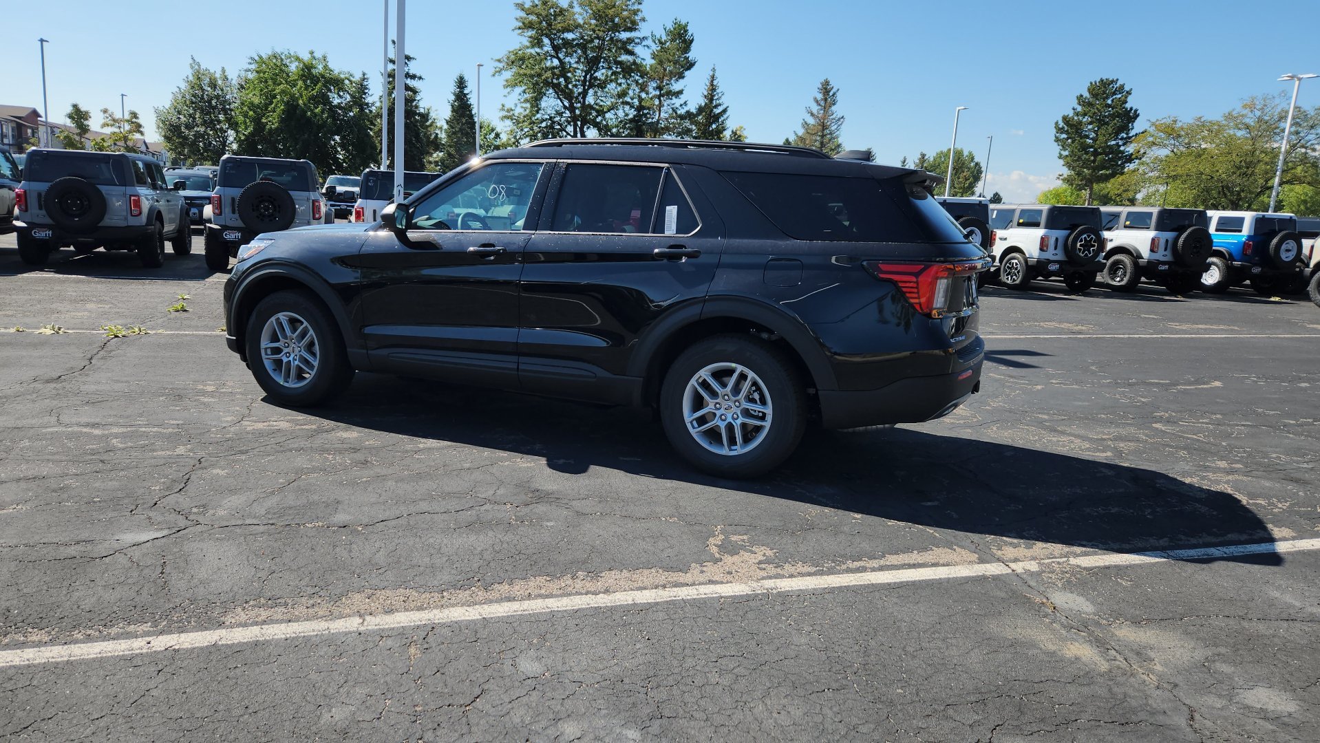 New 2027 Agate Black Metallic Ford Active image 4