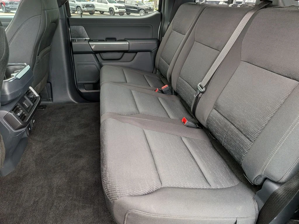 Used 2023 Silver Ford XLT image 36