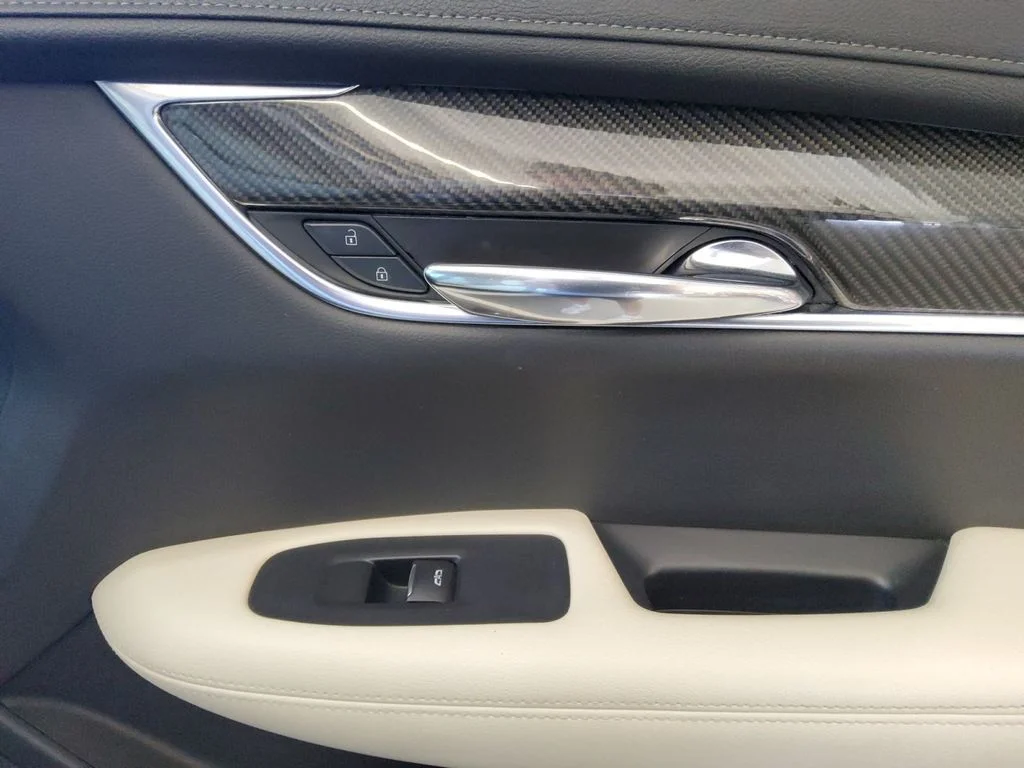 Used 2021 White Cadillac Sport image 15