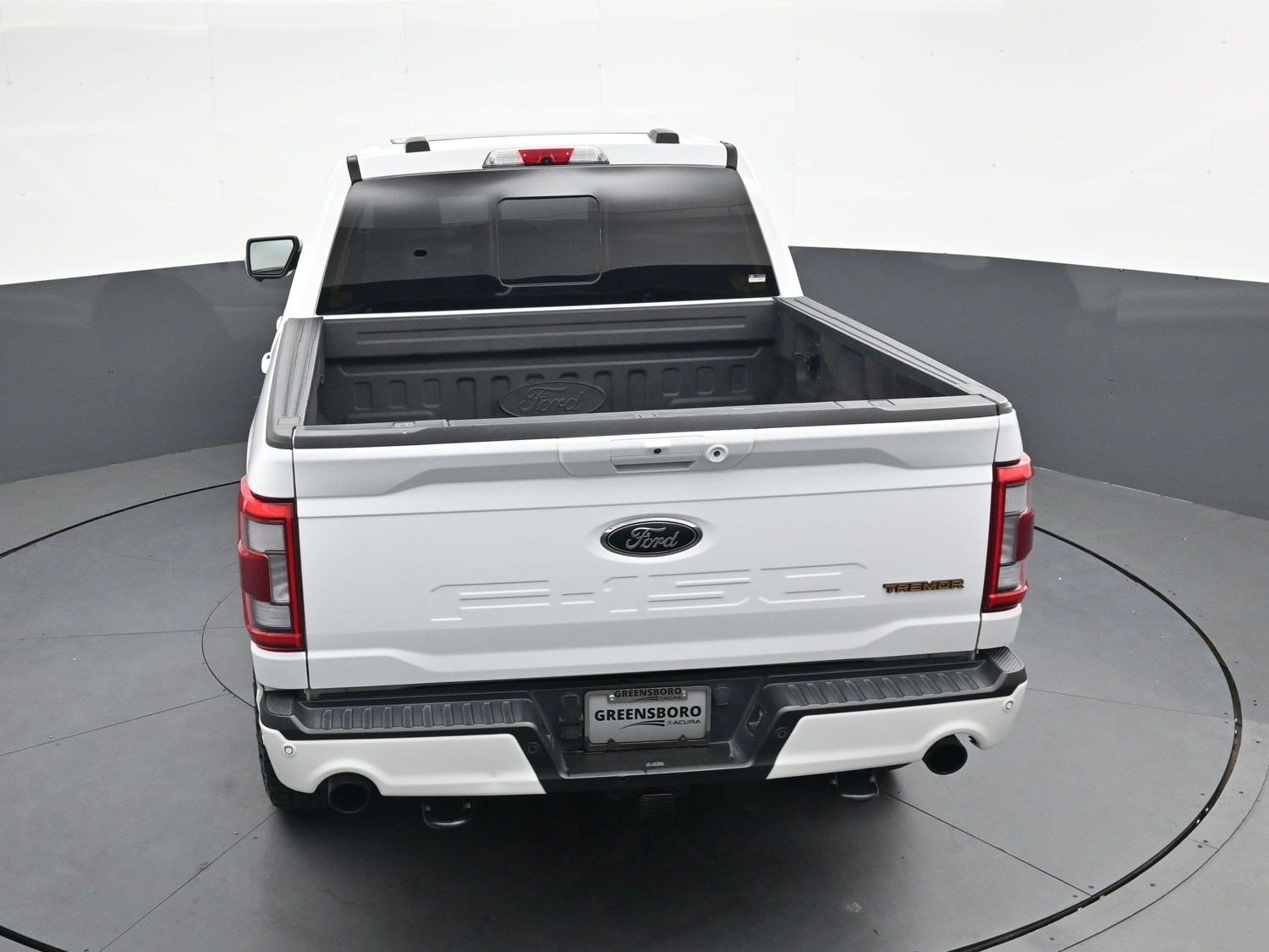 Used 2022 Oxford White Ford Tremor image 24