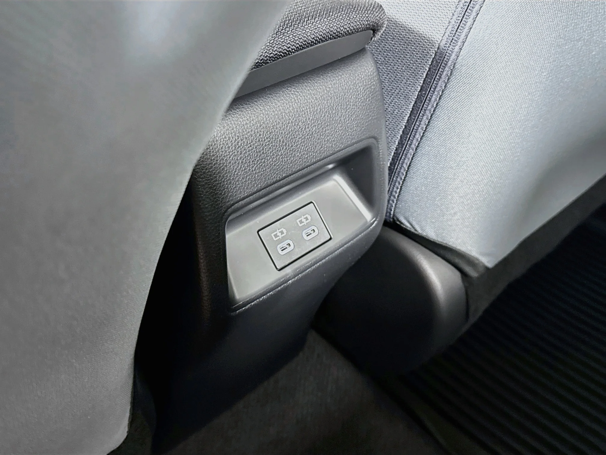 New 2026 Classic Silver Metallic Toyota SE image 23