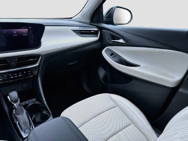 Used 2025 Black Buick Avenir image 25