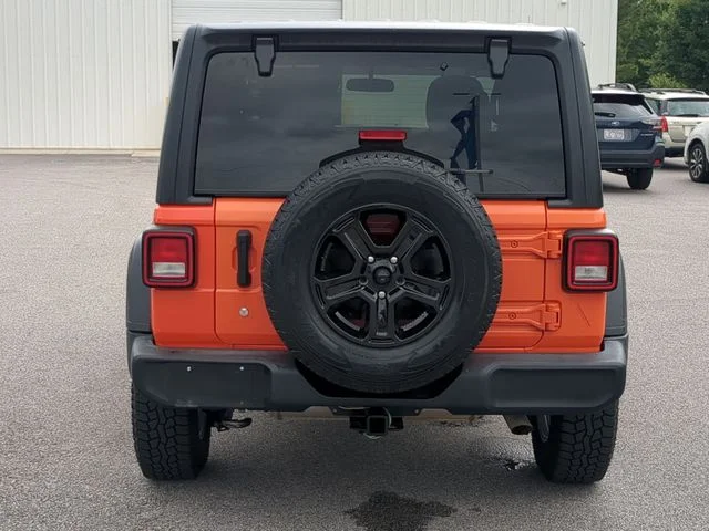 Used 2020 Orange Jeep Sport S image 4